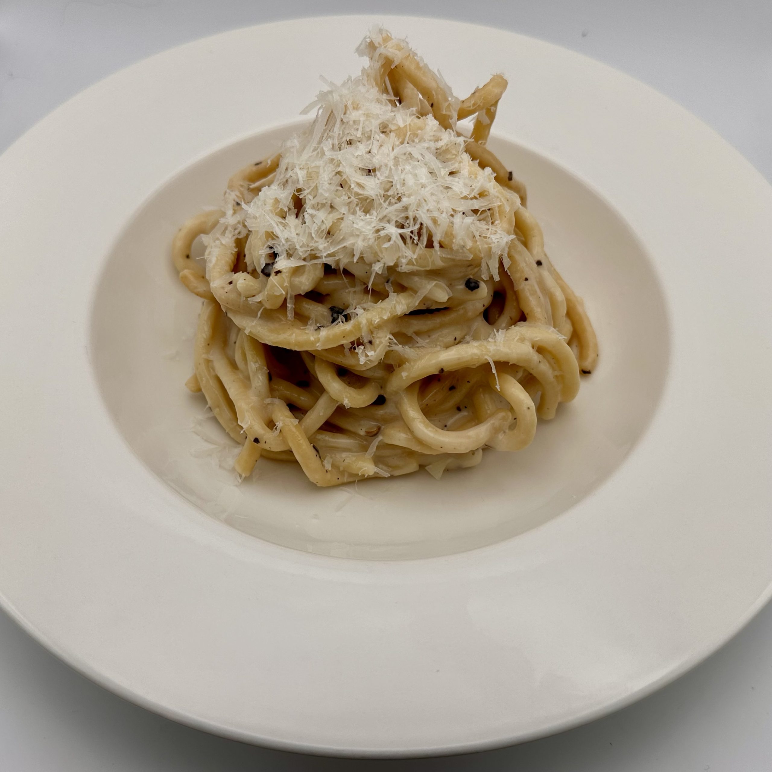 Spaghetti alla chitarra Cacio e Pepe | Carlo Florence chef